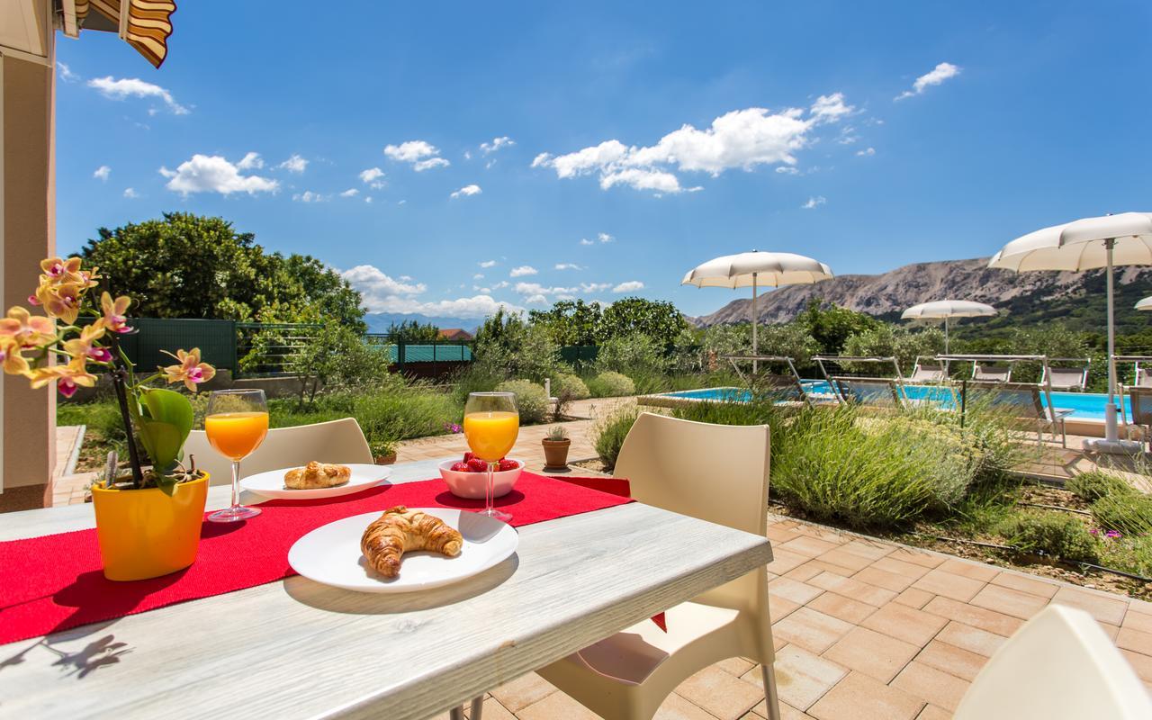 Apartments Viktorija 2 Baška Екстериор снимка