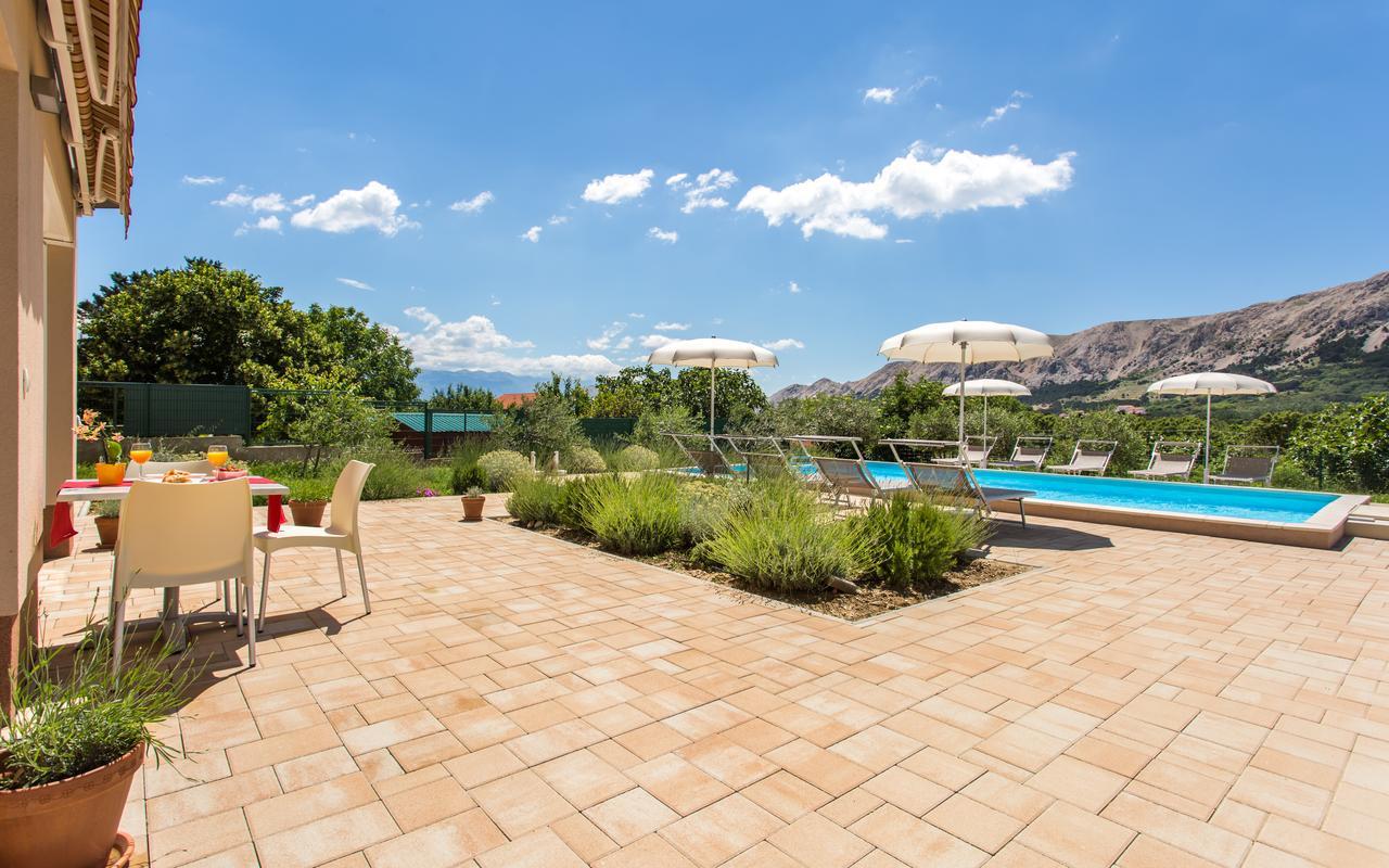 Apartments Viktorija 2 Baška Екстериор снимка