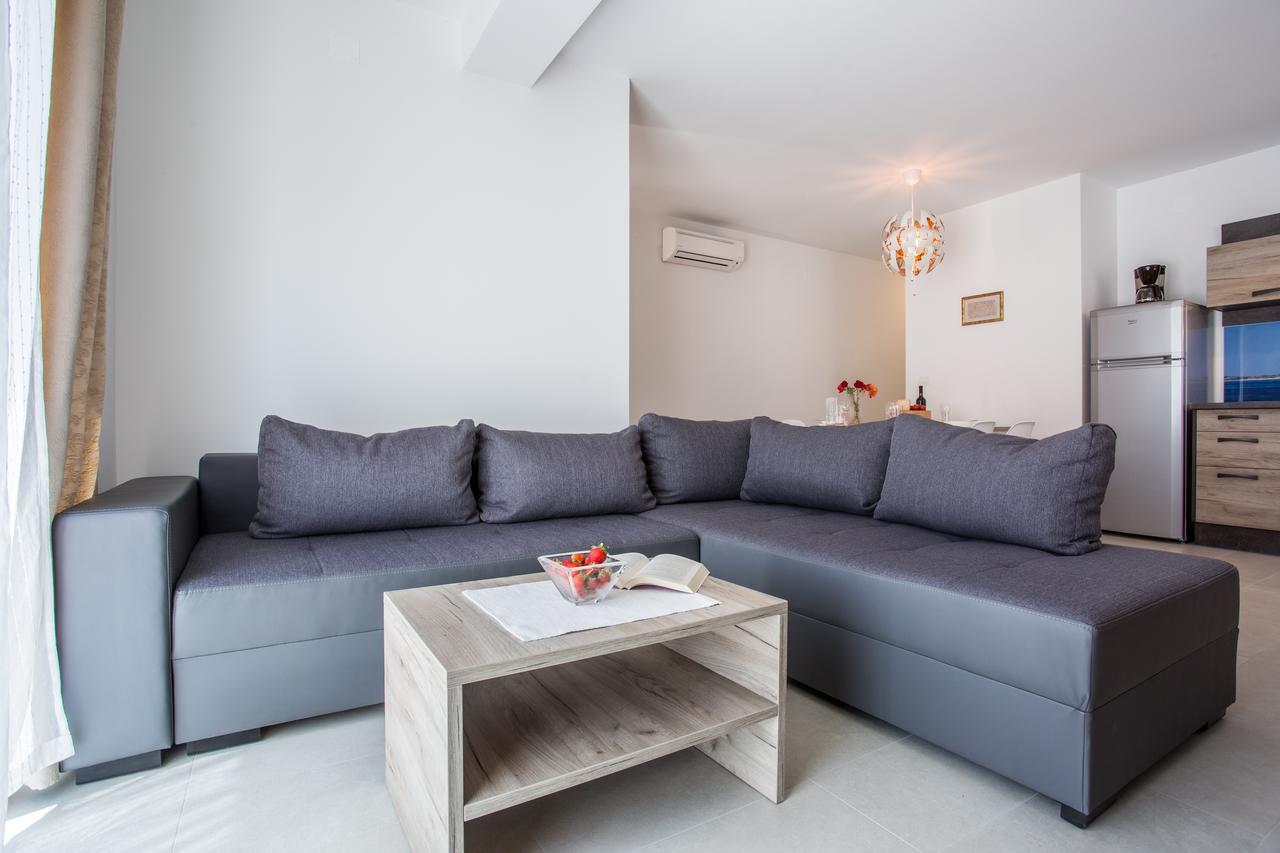 Apartments Viktorija 2 Baška Екстериор снимка