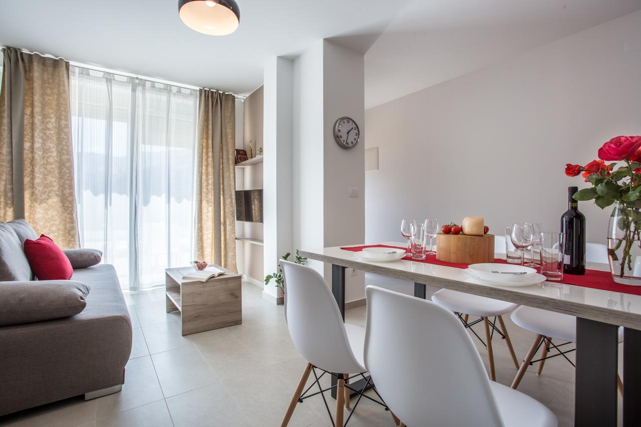 Apartments Viktorija 2 Baška Екстериор снимка