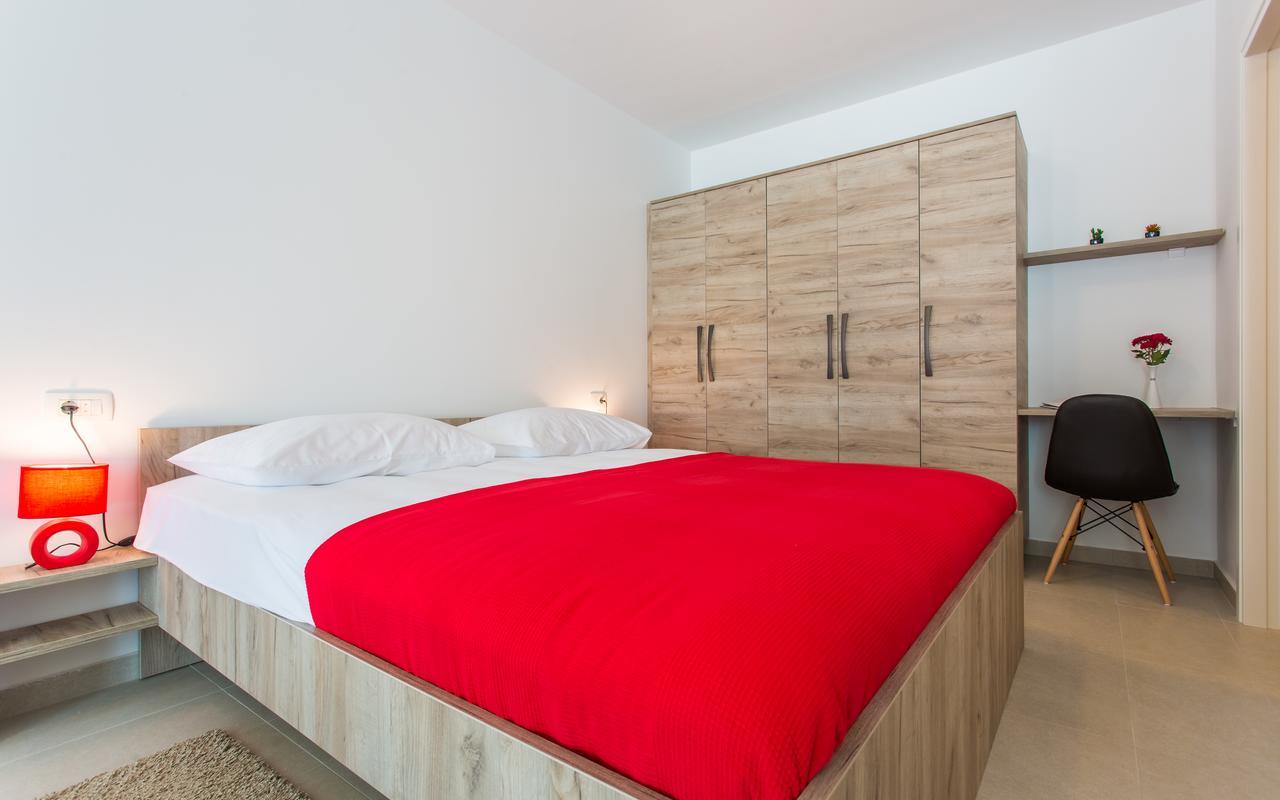 Apartments Viktorija 2 Baška Екстериор снимка