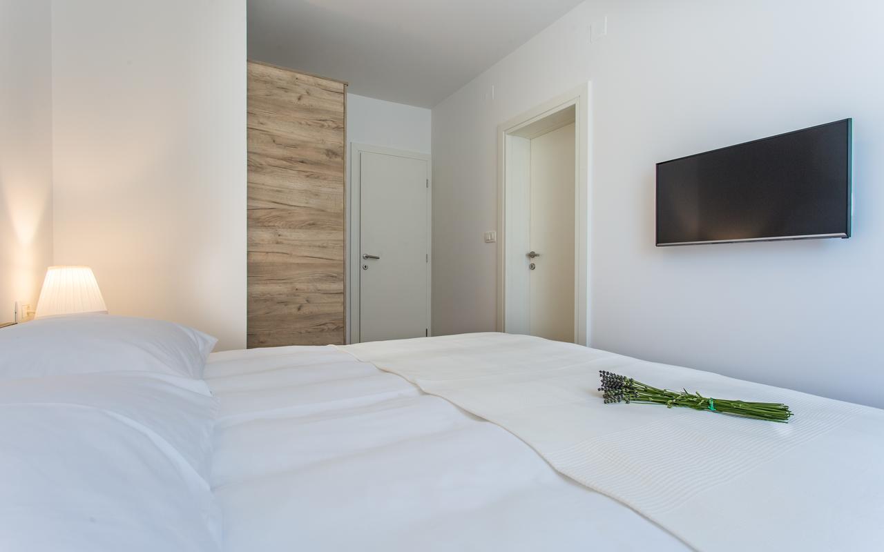 Apartments Viktorija 2 Baška Екстериор снимка