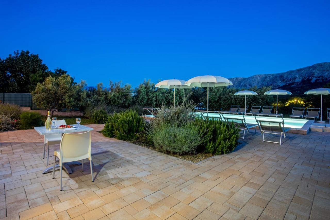 Apartments Viktorija 2 Baška Екстериор снимка